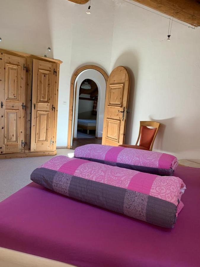 Ferienwohnung Jalet Tschierv Buitenkant foto