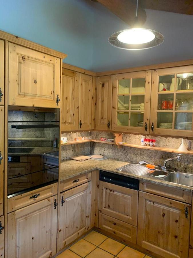 Ferienwohnung Jalet Tschierv Buitenkant foto