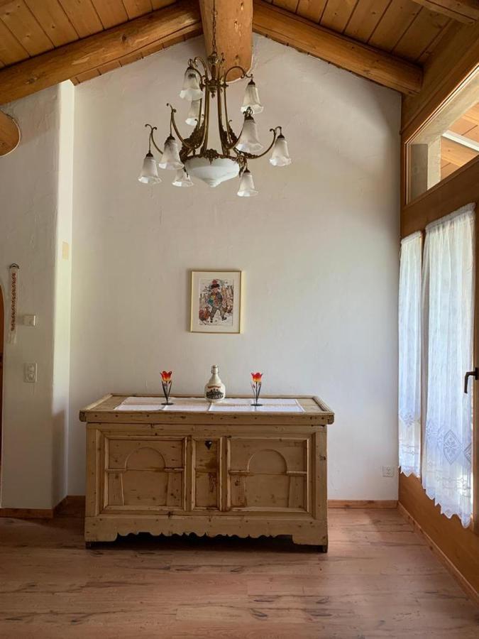 Ferienwohnung Jalet Tschierv Buitenkant foto