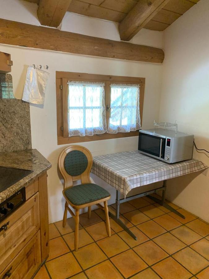 Ferienwohnung Jalet Tschierv Buitenkant foto